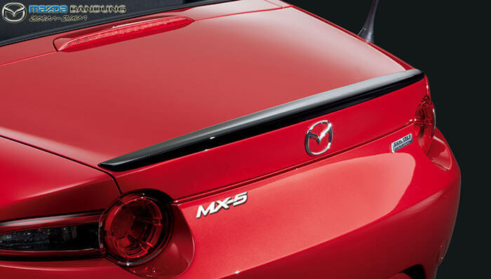 desain-belakang-mazda-mx5
