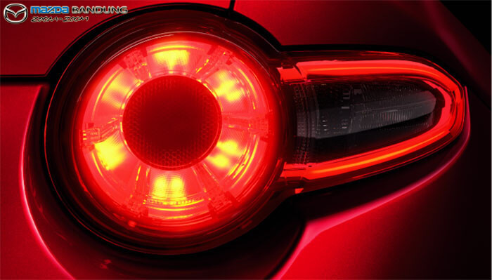 lampu-belakang-mazda-mx5