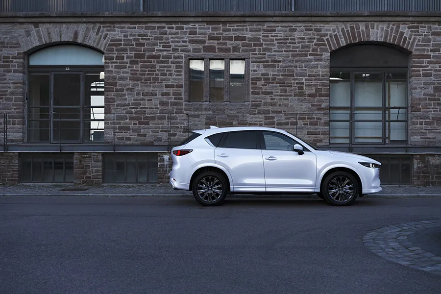 mazda-cx5-white-900